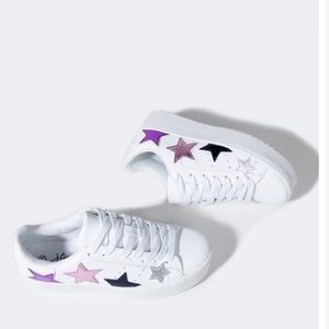 Lace up sneakers. Like new! So cute!!